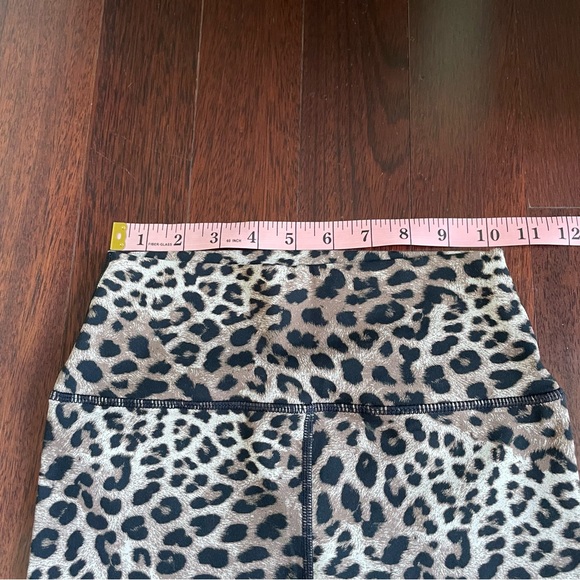 Spiritual Gangster Perfect High Waisted Leggings Leopard Animal Print Size Small - Picture 10 of 12